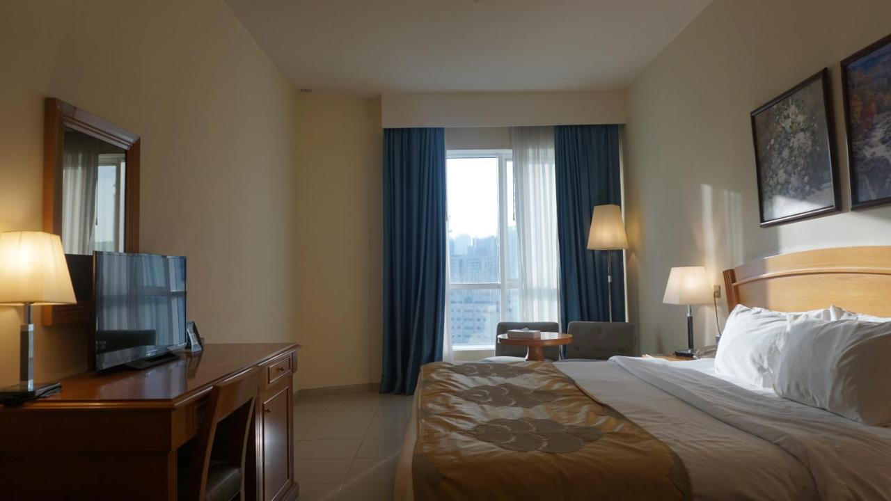 Golden Tulip Sharjah Lejlighedshotel Eksteriør billede