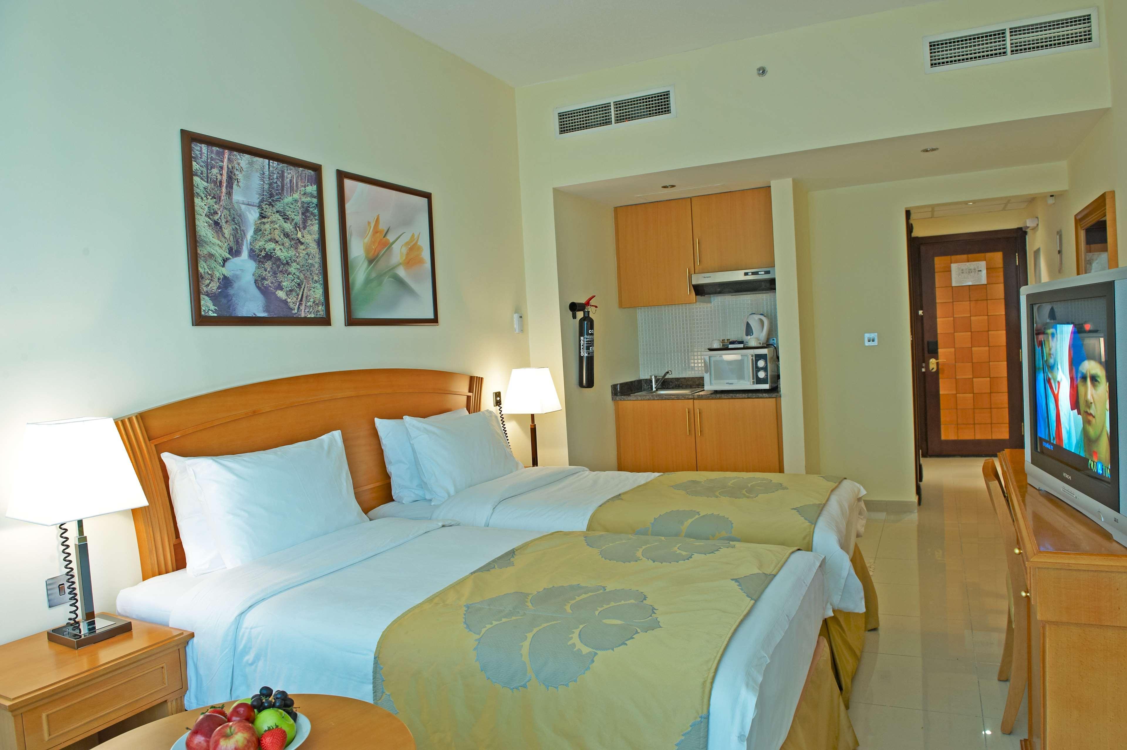 Golden Tulip Sharjah Lejlighedshotel Eksteriør billede