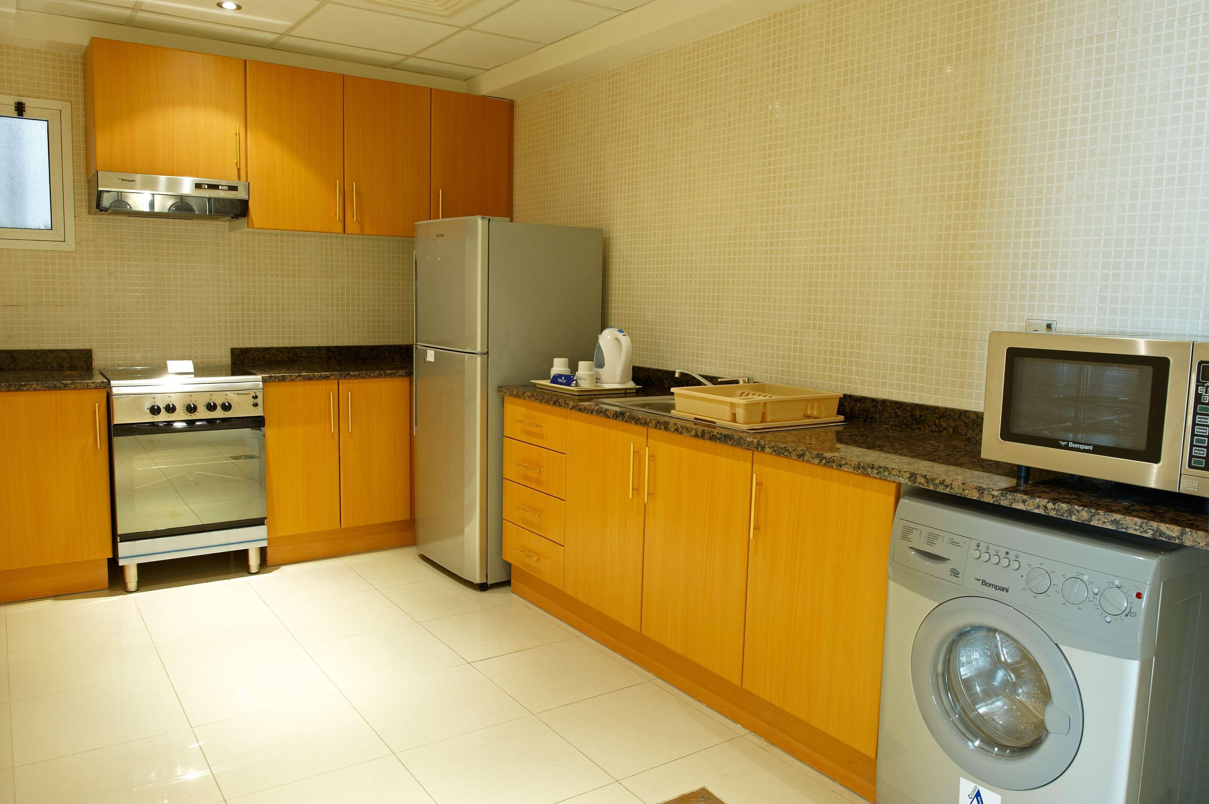Golden Tulip Sharjah Lejlighedshotel Eksteriør billede
