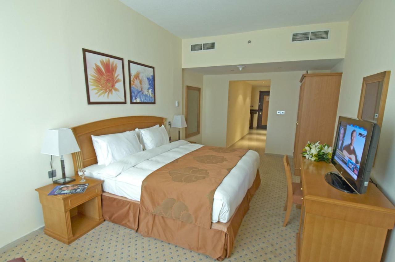 Golden Tulip Sharjah Lejlighedshotel Eksteriør billede