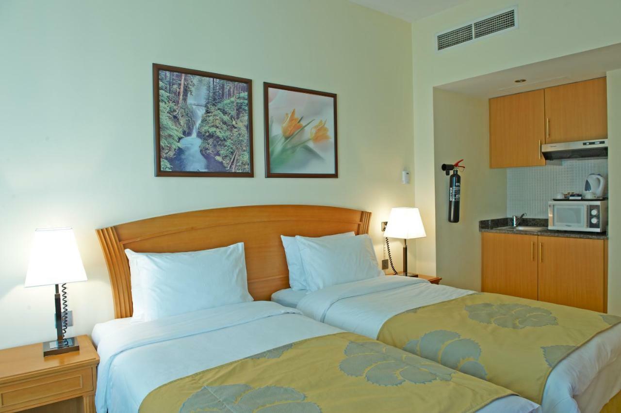 Golden Tulip Sharjah Lejlighedshotel Eksteriør billede