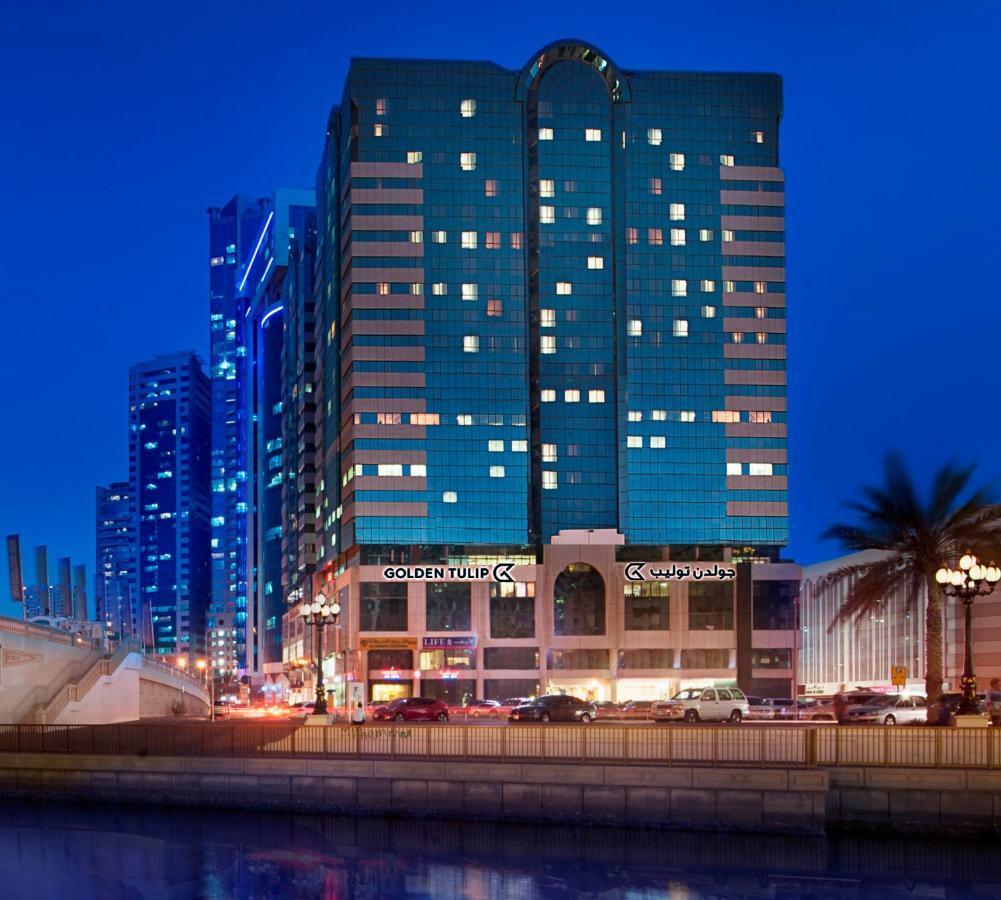 Golden Tulip Sharjah Lejlighedshotel Eksteriør billede
